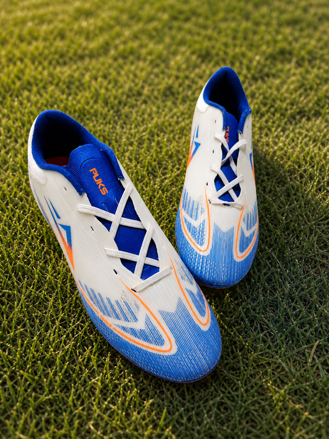 PUKS DANISA MG Football Studs