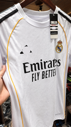 REAL MADRID HOME KIT 2025/26(JERSEY + SHORTS)