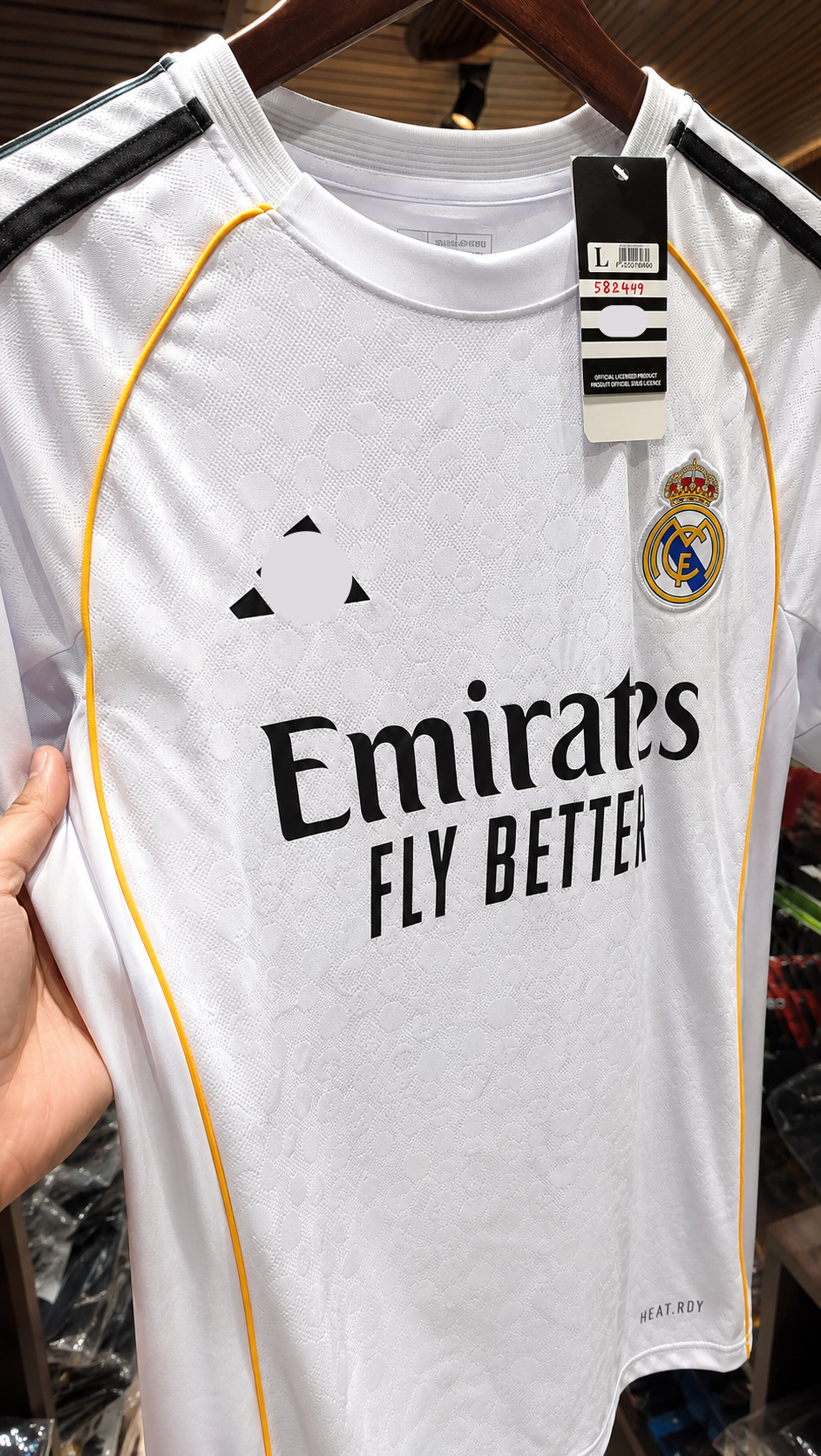 REAL MADRID HOME KIT 2025/26(JERSEY + SHORTS)