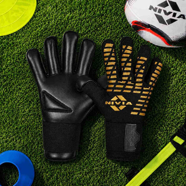 GK GLOVES & ACCESORIES