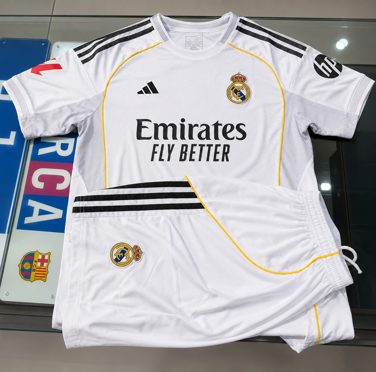 REAL MADRID HOME KIT 2025/26(JERSEY + SHORTS)