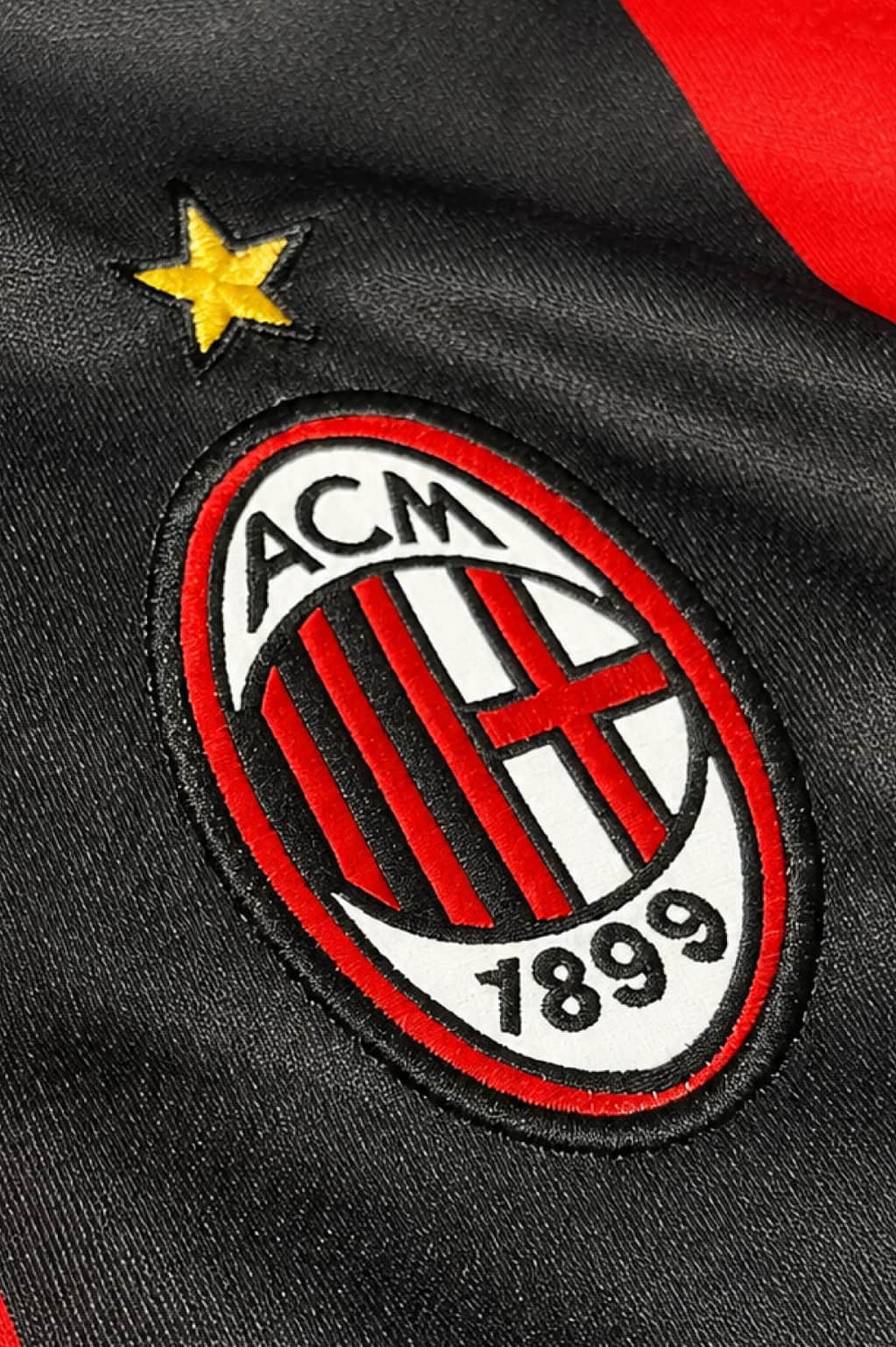 AC MILAN 26/27 HOME KIT (JERSEY + SHORTS)