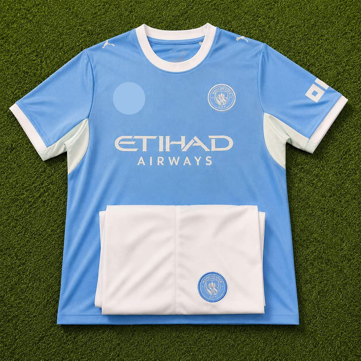 MANCHESTER CITY HOME 2026/27 (JERSEY + SHORTS)