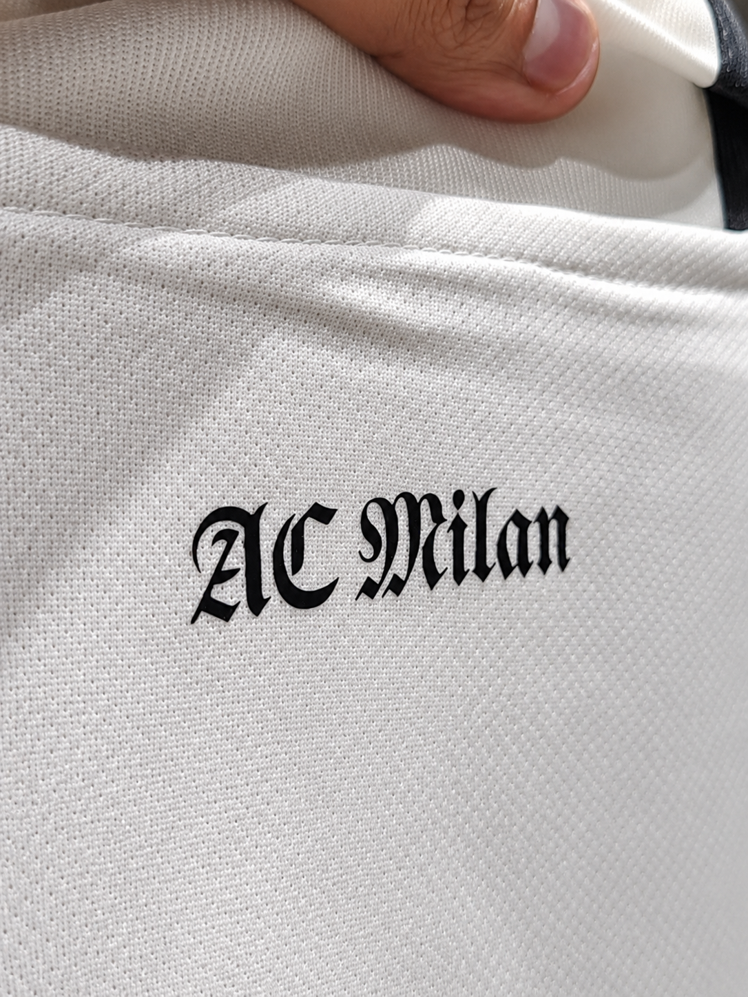 AC MILAN 23/24 WHITE KIT(JERSEY+ SHORTS)