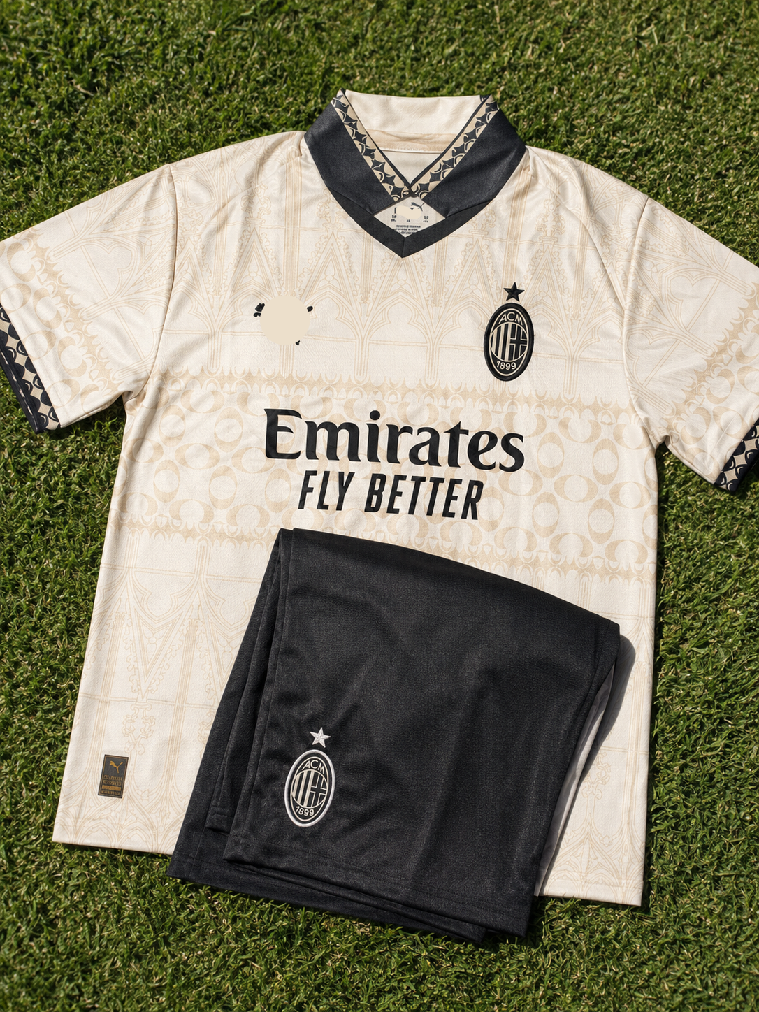 AC MILAN 23/24 WHITE KIT(JERSEY+ SHORTS)
